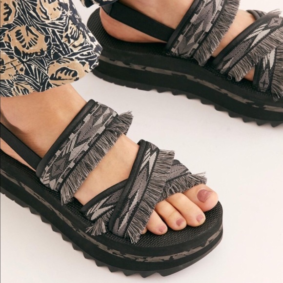 flatform ceres sandals